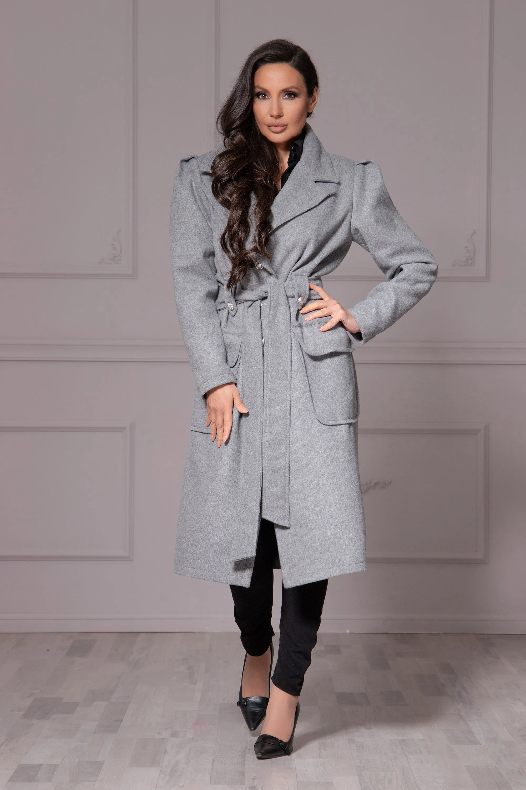 VINTAGE-INSPIRED COAT
