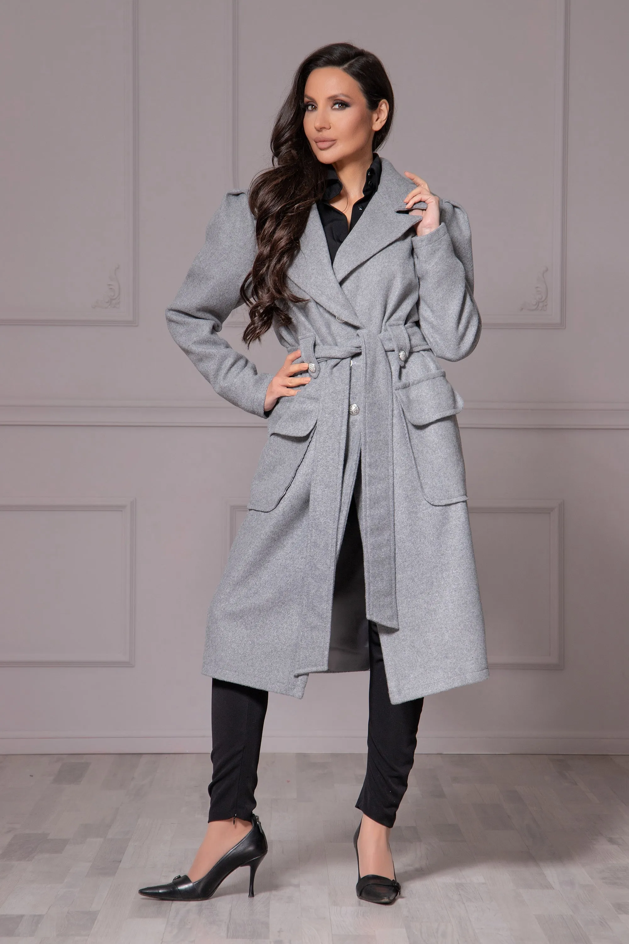 VINTAGE-INSPIRED COAT