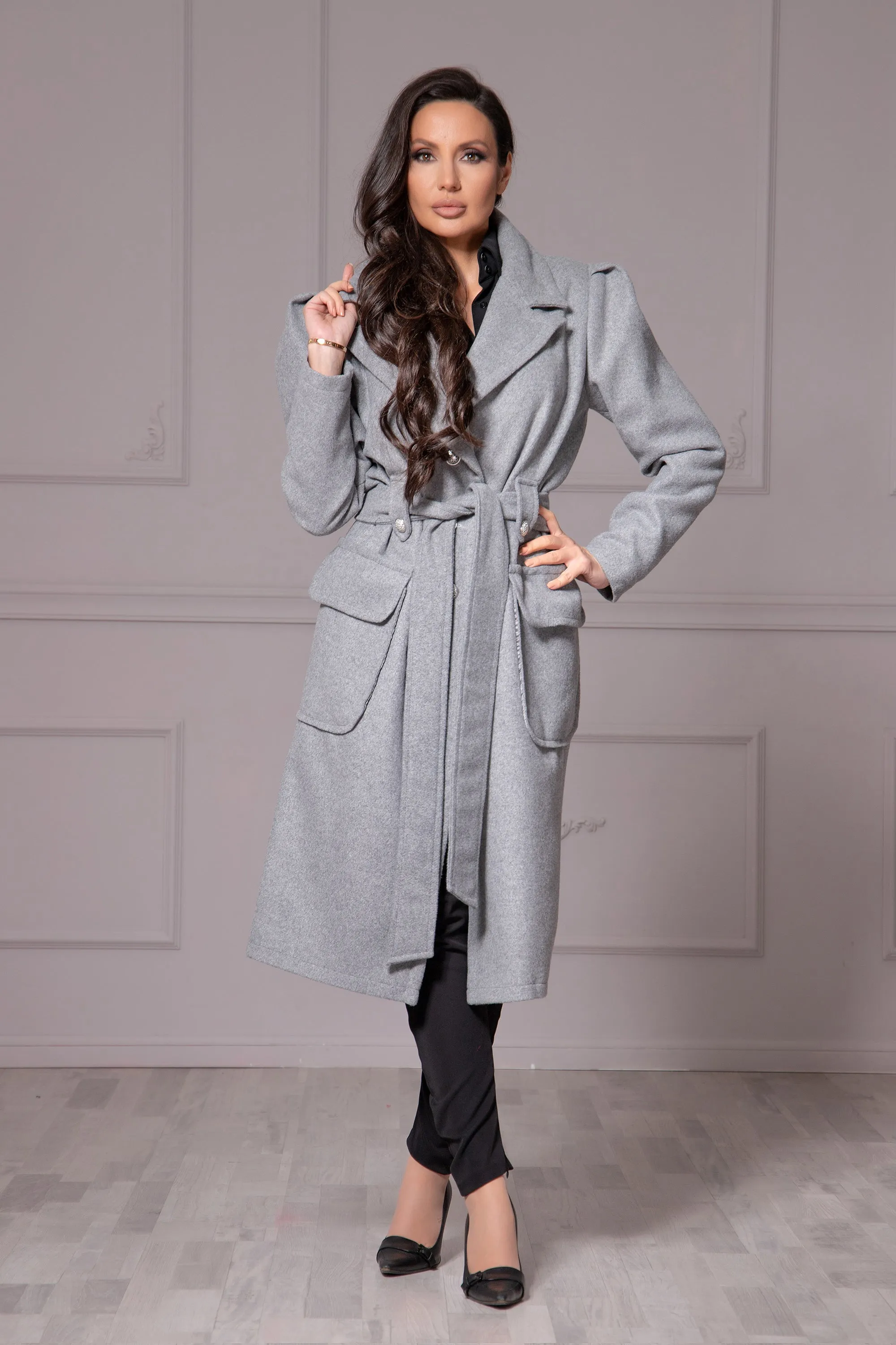 VINTAGE-INSPIRED COAT